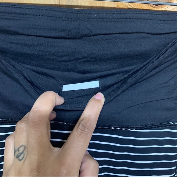 Lululemon Black White Stripe Rouged Capri Leggings - Picture 5 of 9